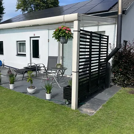't Voorthuisje - De Romantische Getaway Voor Twee Alojamento de Acomodação e Pequeno-almoço 4*